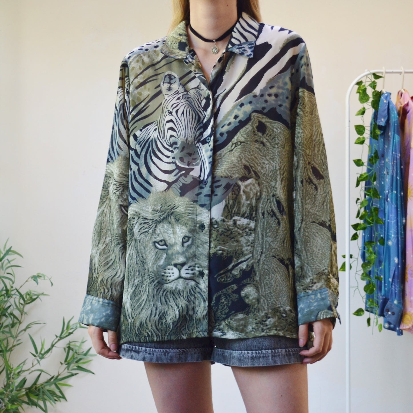 Animal shirt M