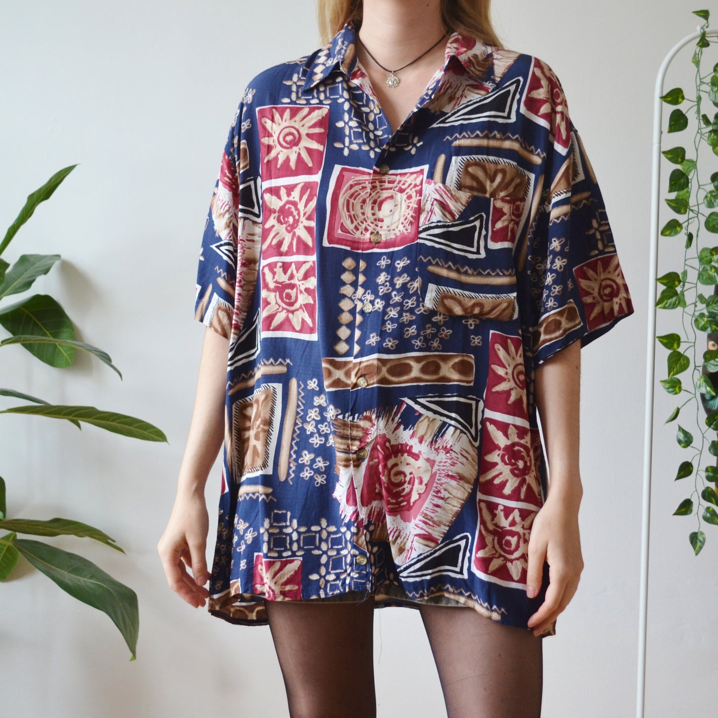 Abstract shirt L
