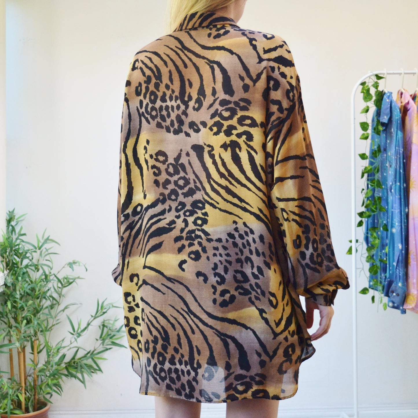 Leopard shirt UK 18