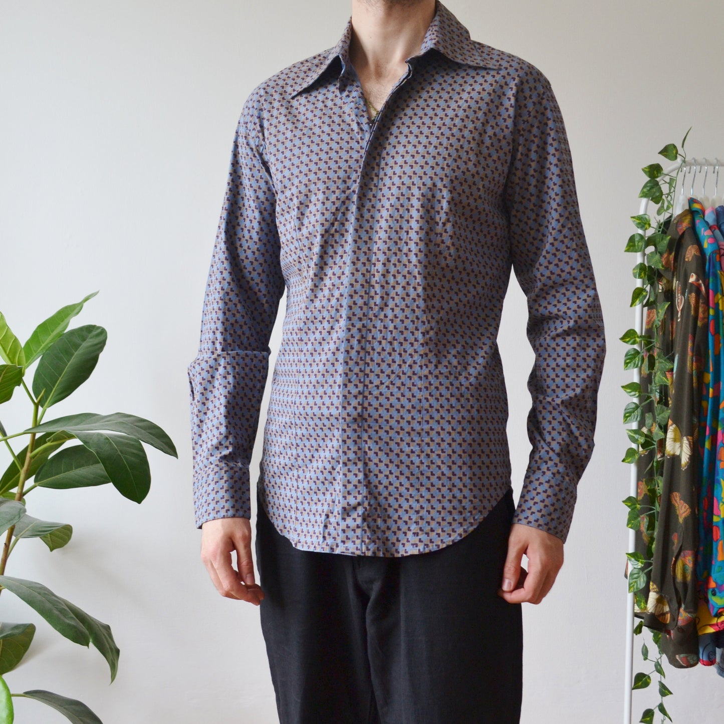 Dagger collar shirt M