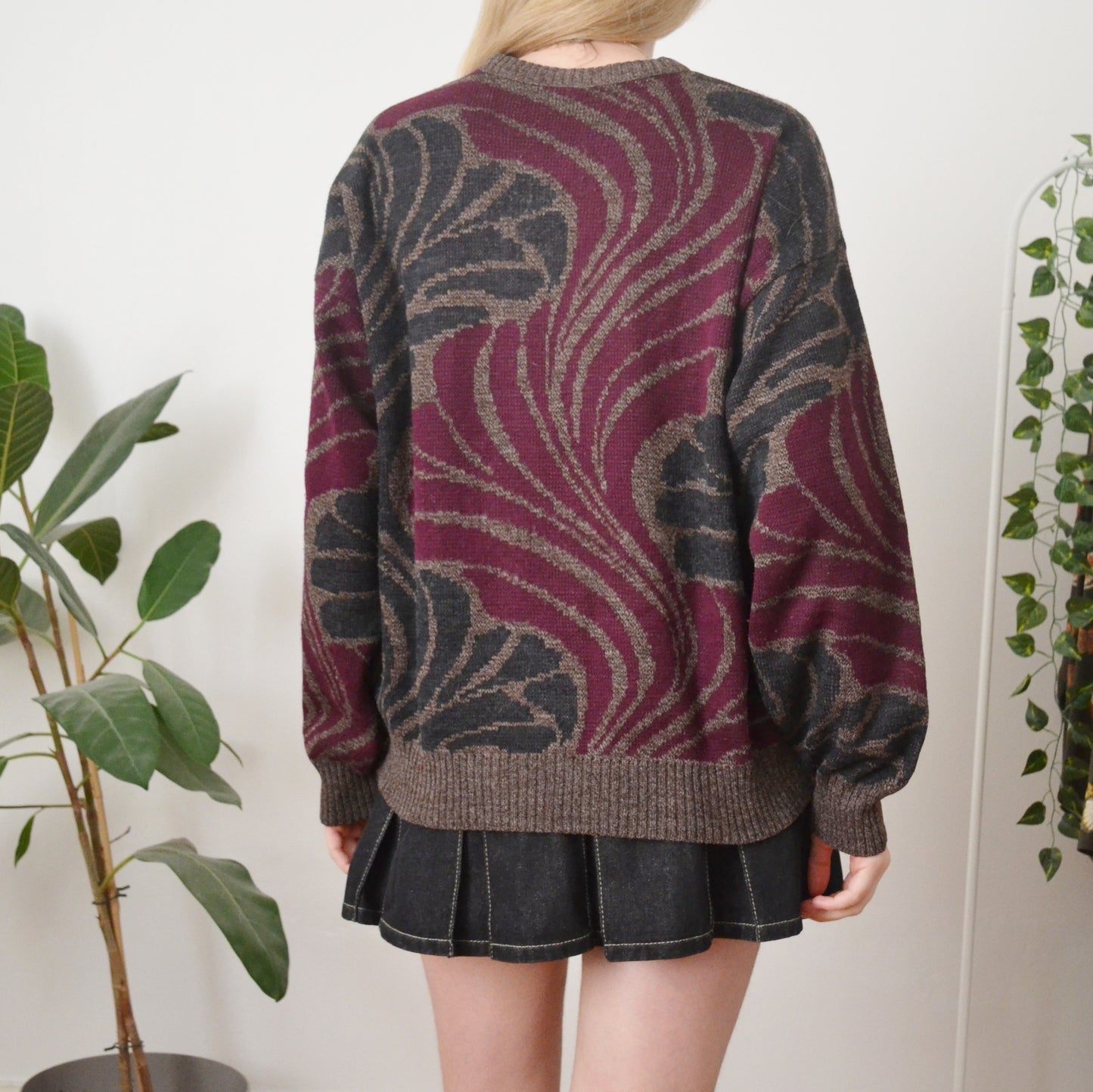 Vintage Ornate jumper L
