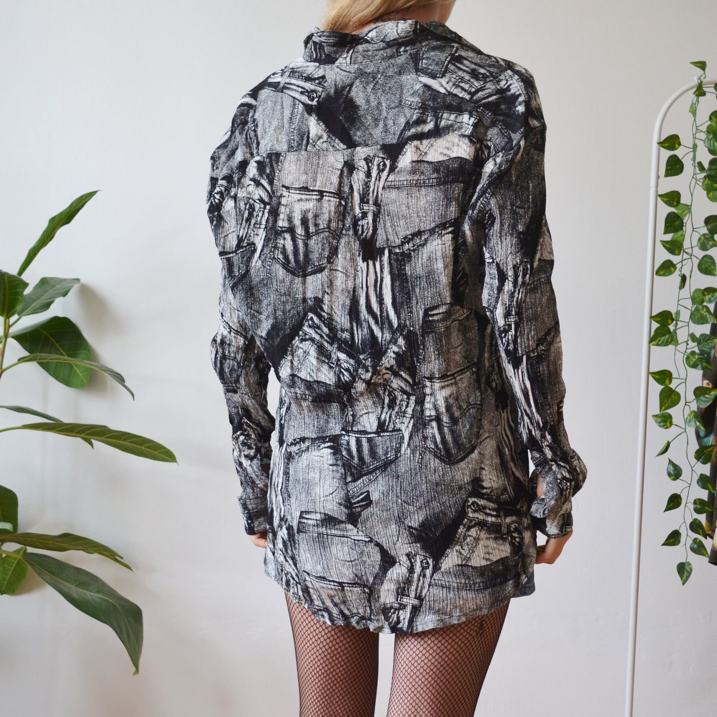 Monochrome blouse M