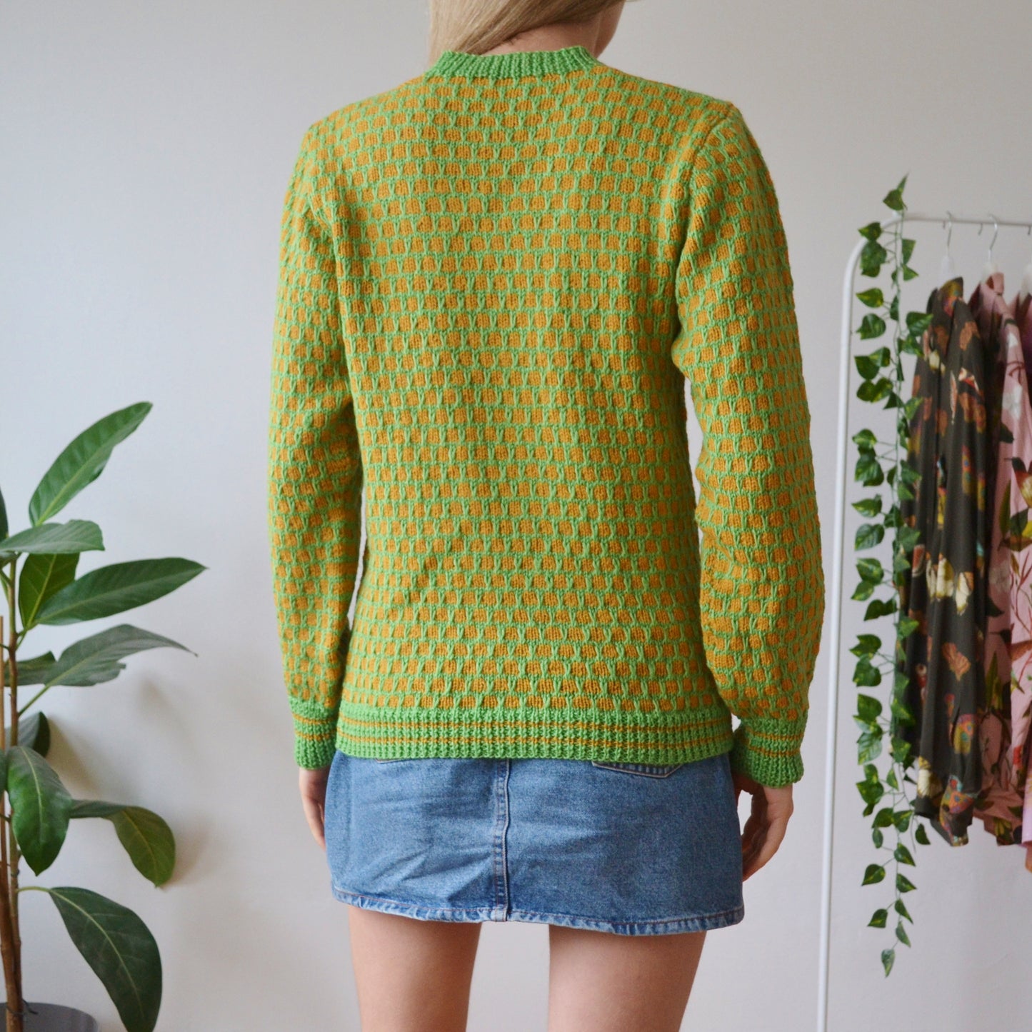V neck jumper S