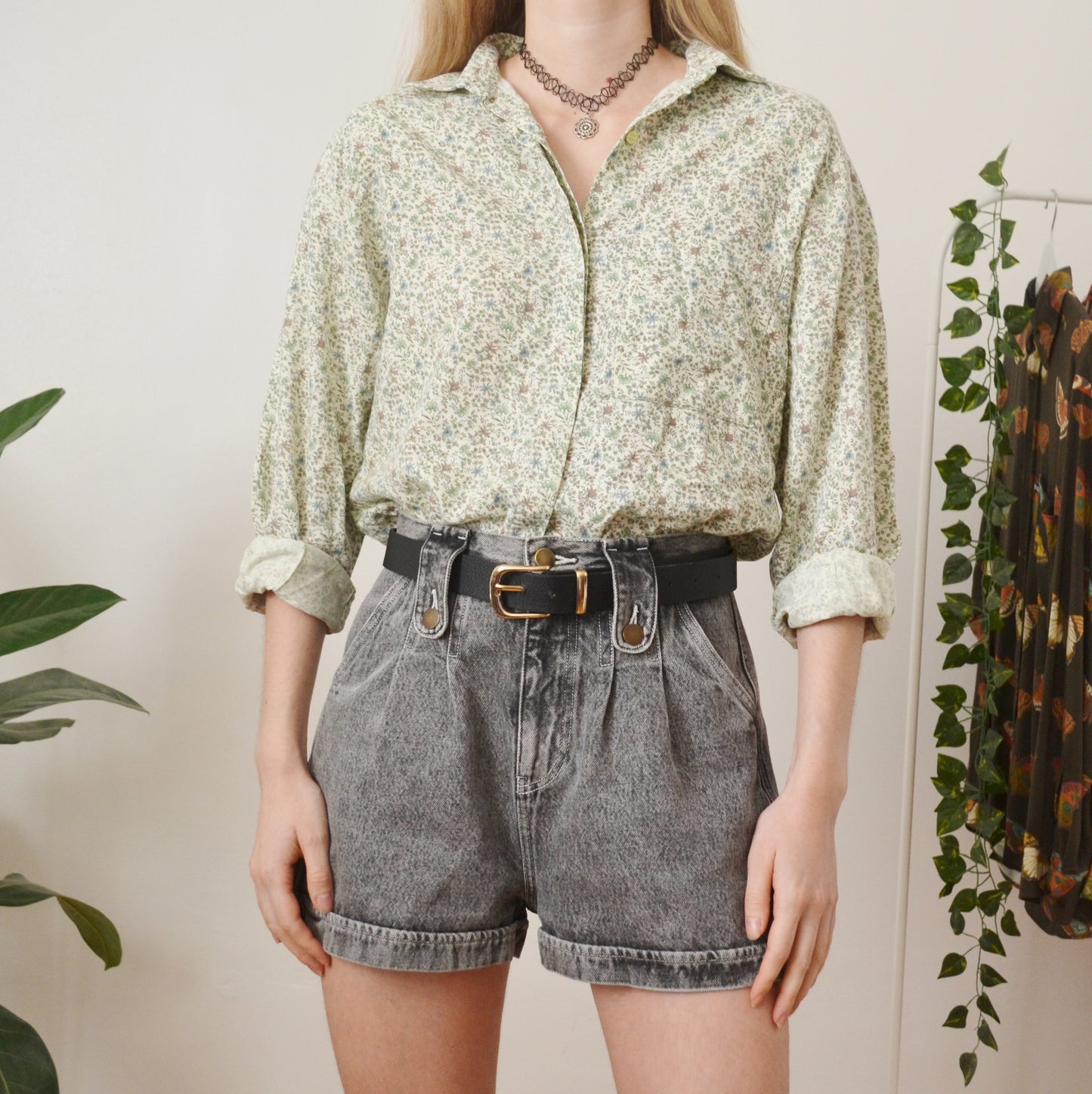 Floral shirt M-L