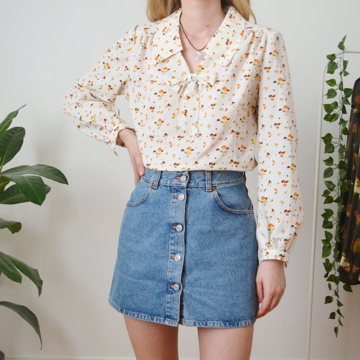 Bow blouse M