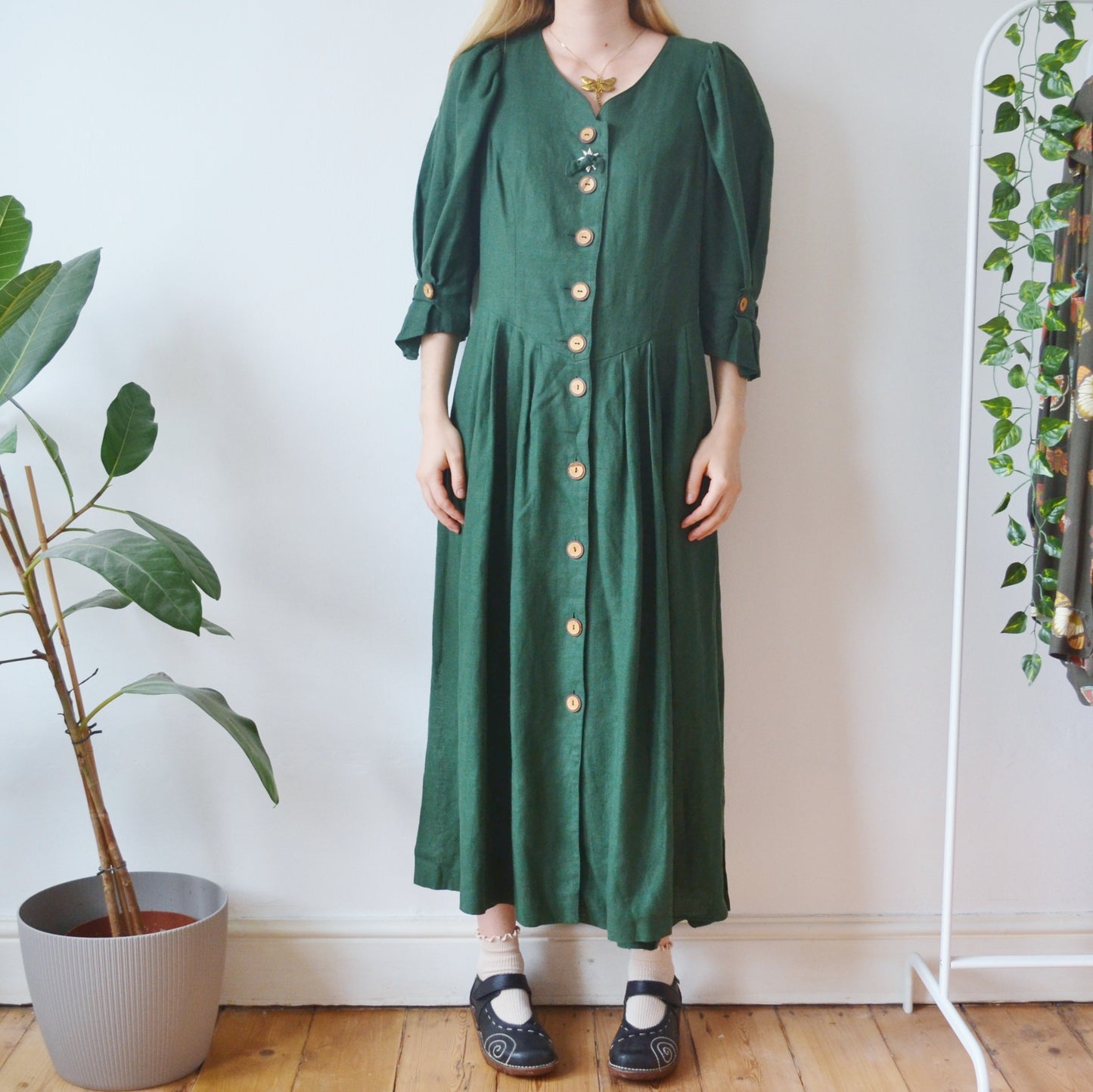 Vintage Green Folk Dress 16