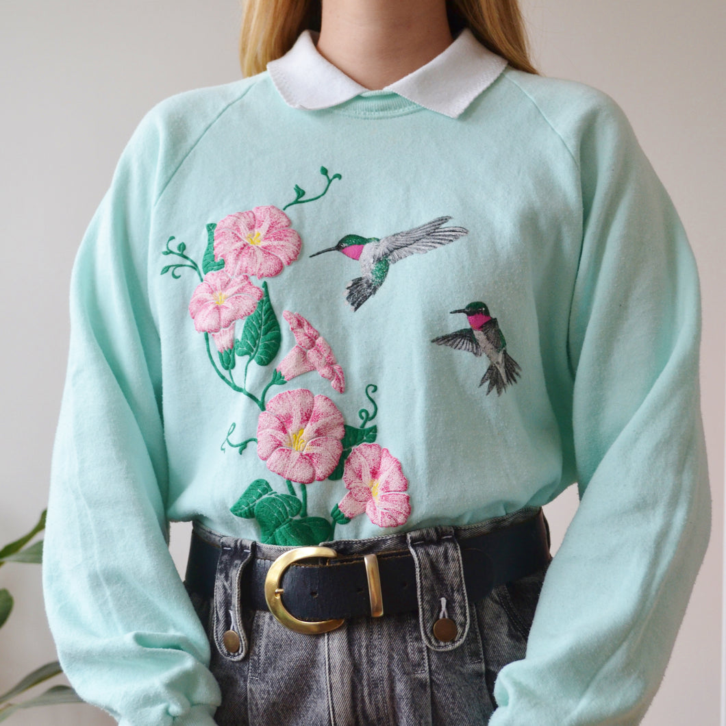 Hummingbird sweatshirt M