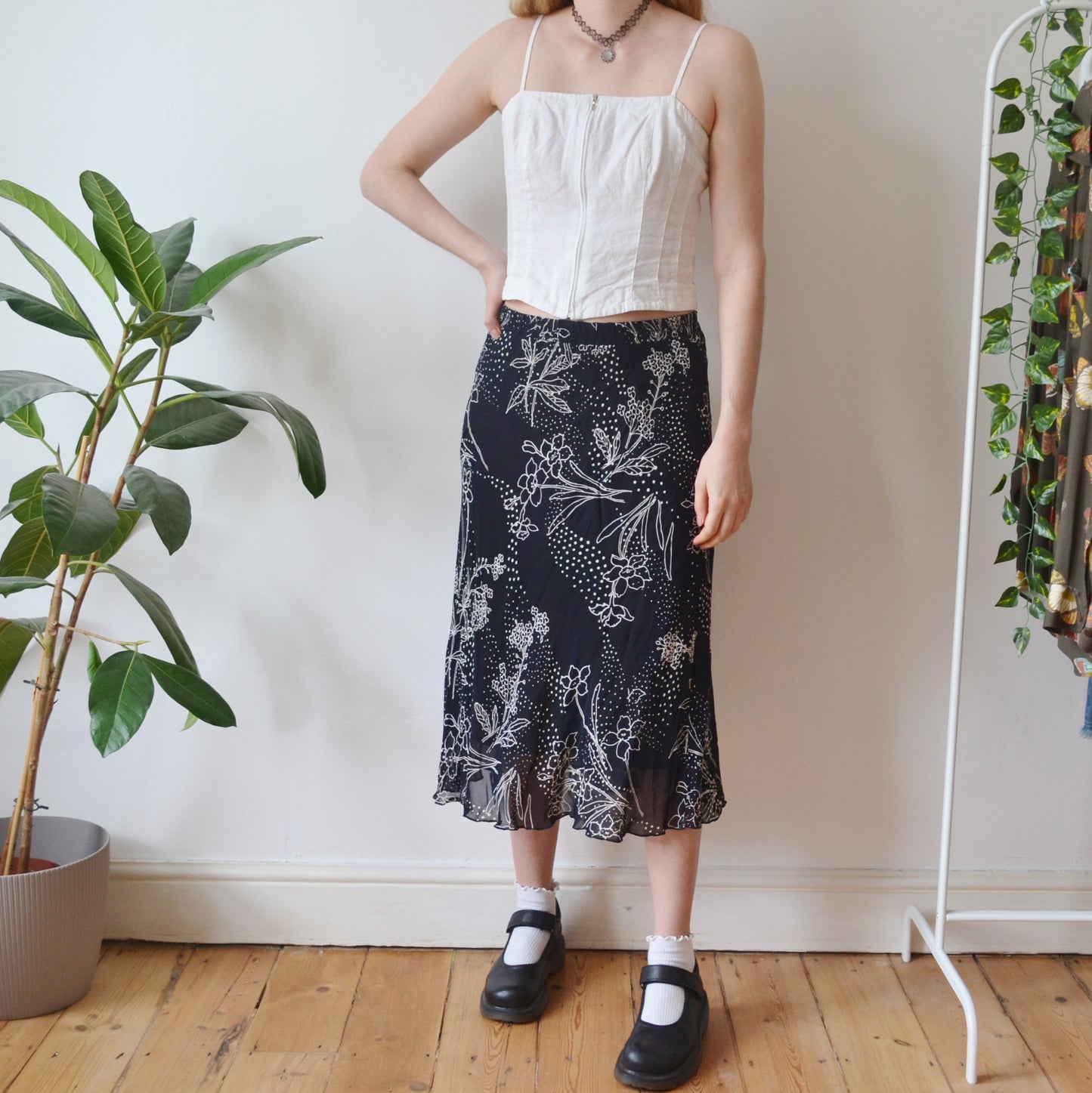 Vintage Black Midi Skirt M