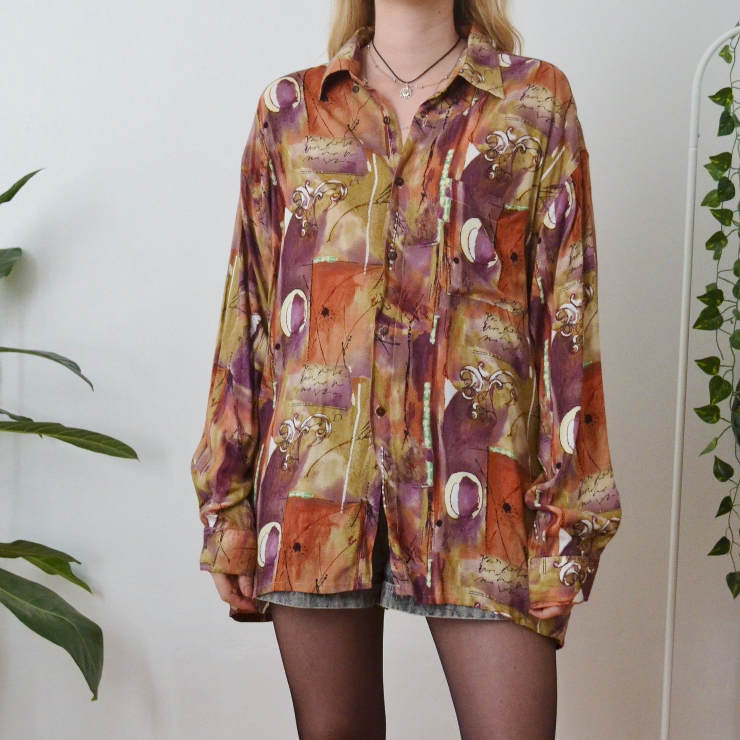 Ornate shirt L