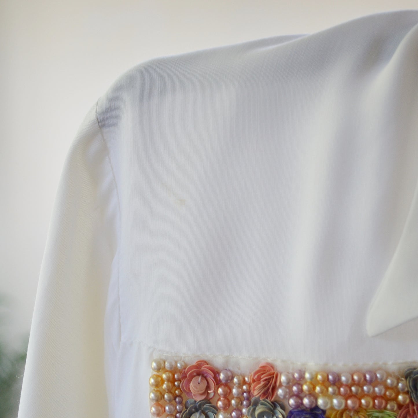 Beaded shirt M