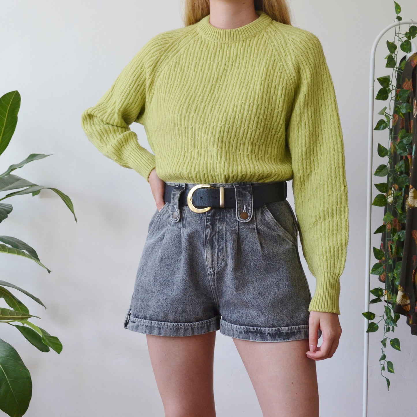 Green jumper M