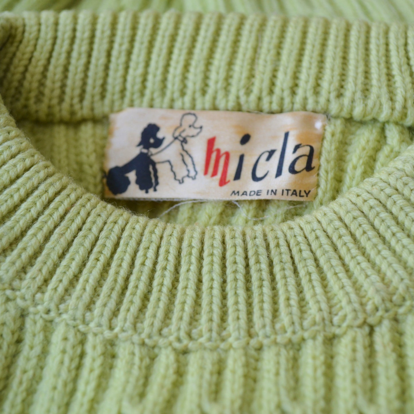 Green jumper M