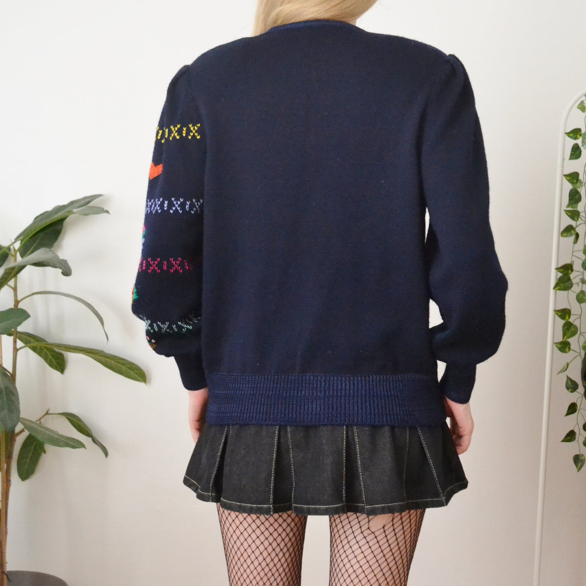 Vintage Embroidered Cardigan M