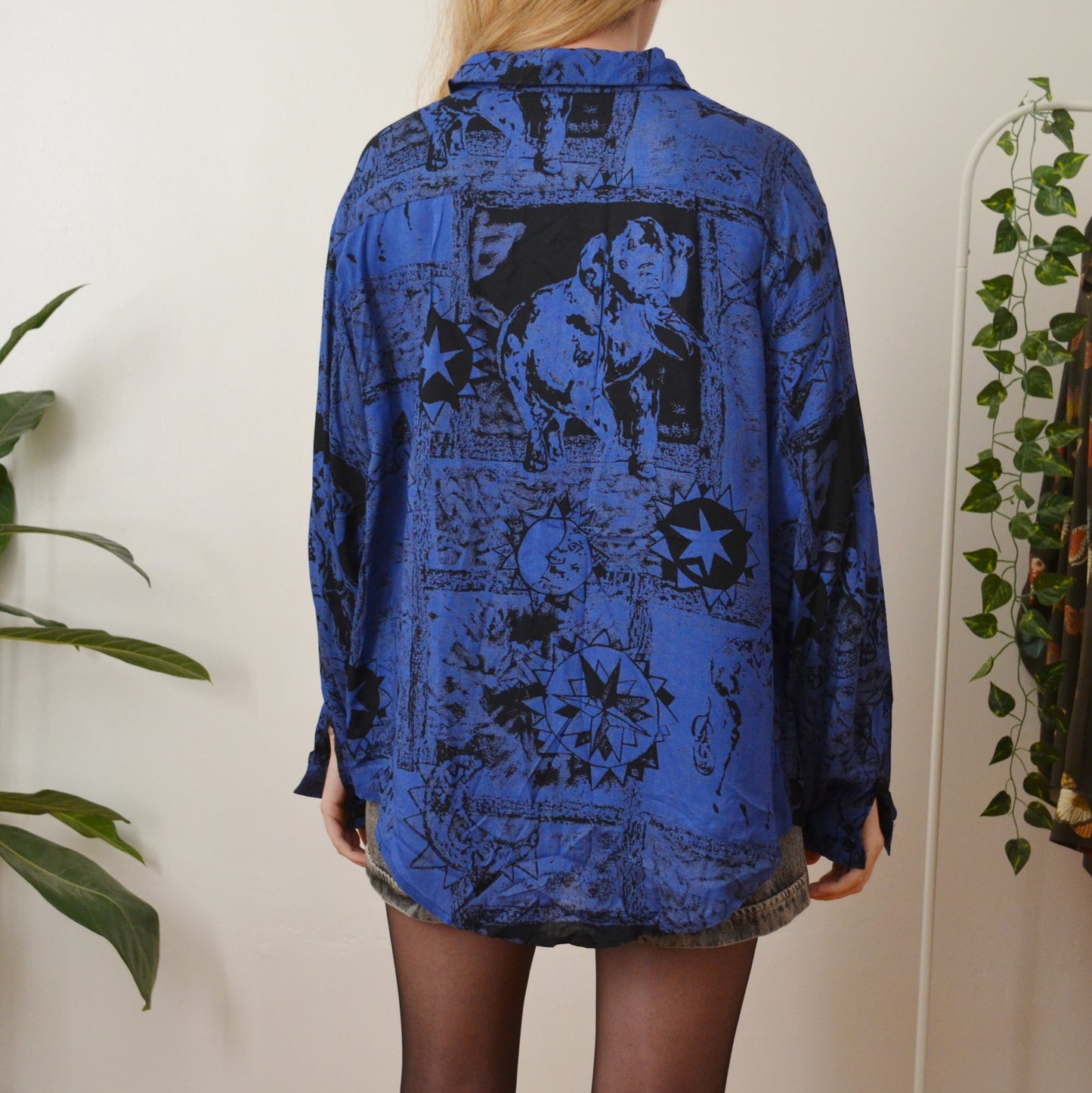 Blue shirt L