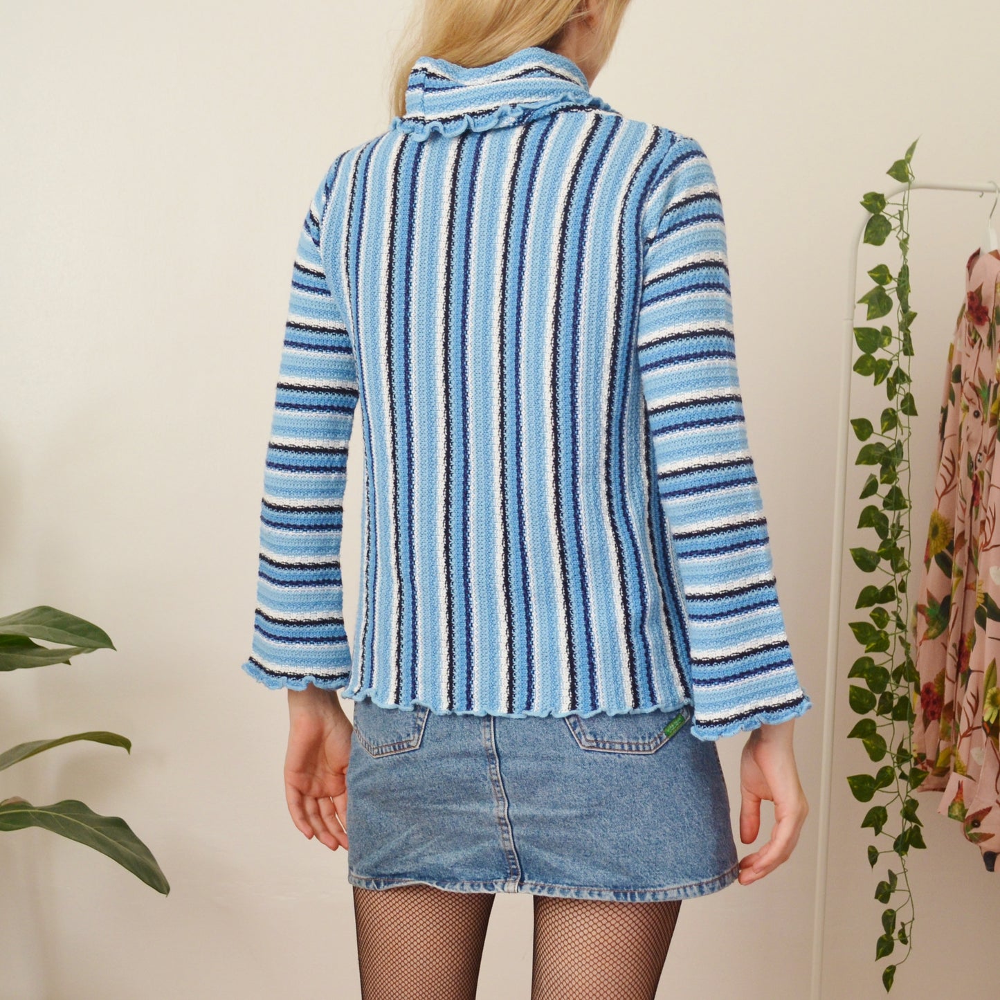 Blue stripe roll neck S