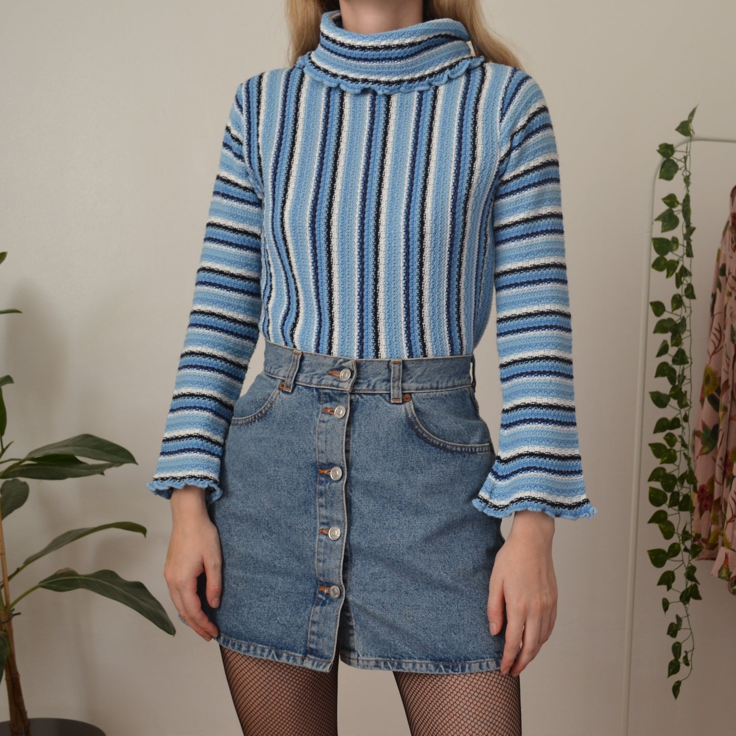 Blue stripe roll neck S