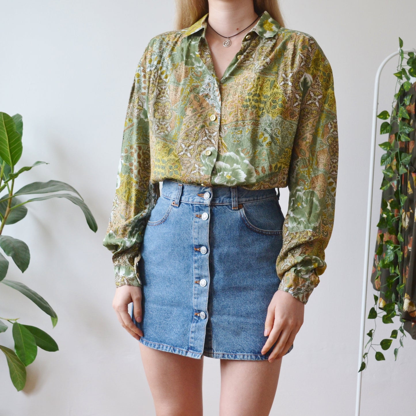 Ornate blouse L