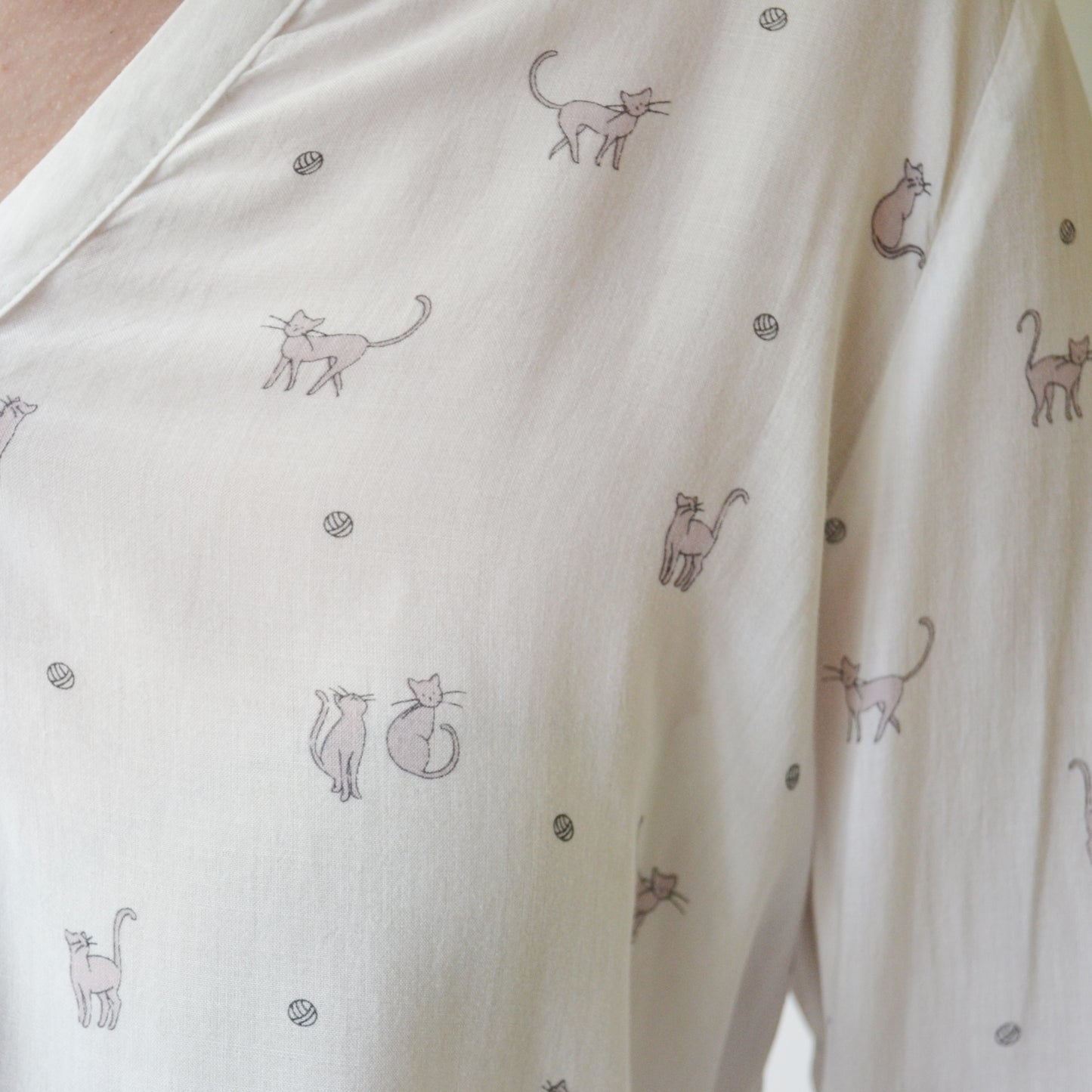 Cat blouse uk 10