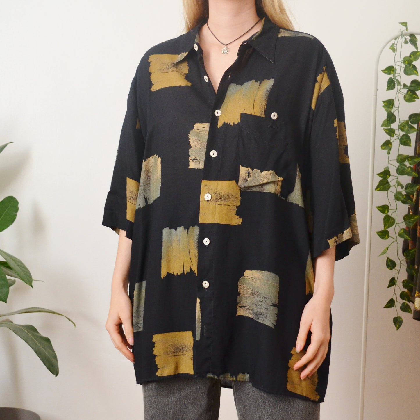 Abstract shirt 2XL