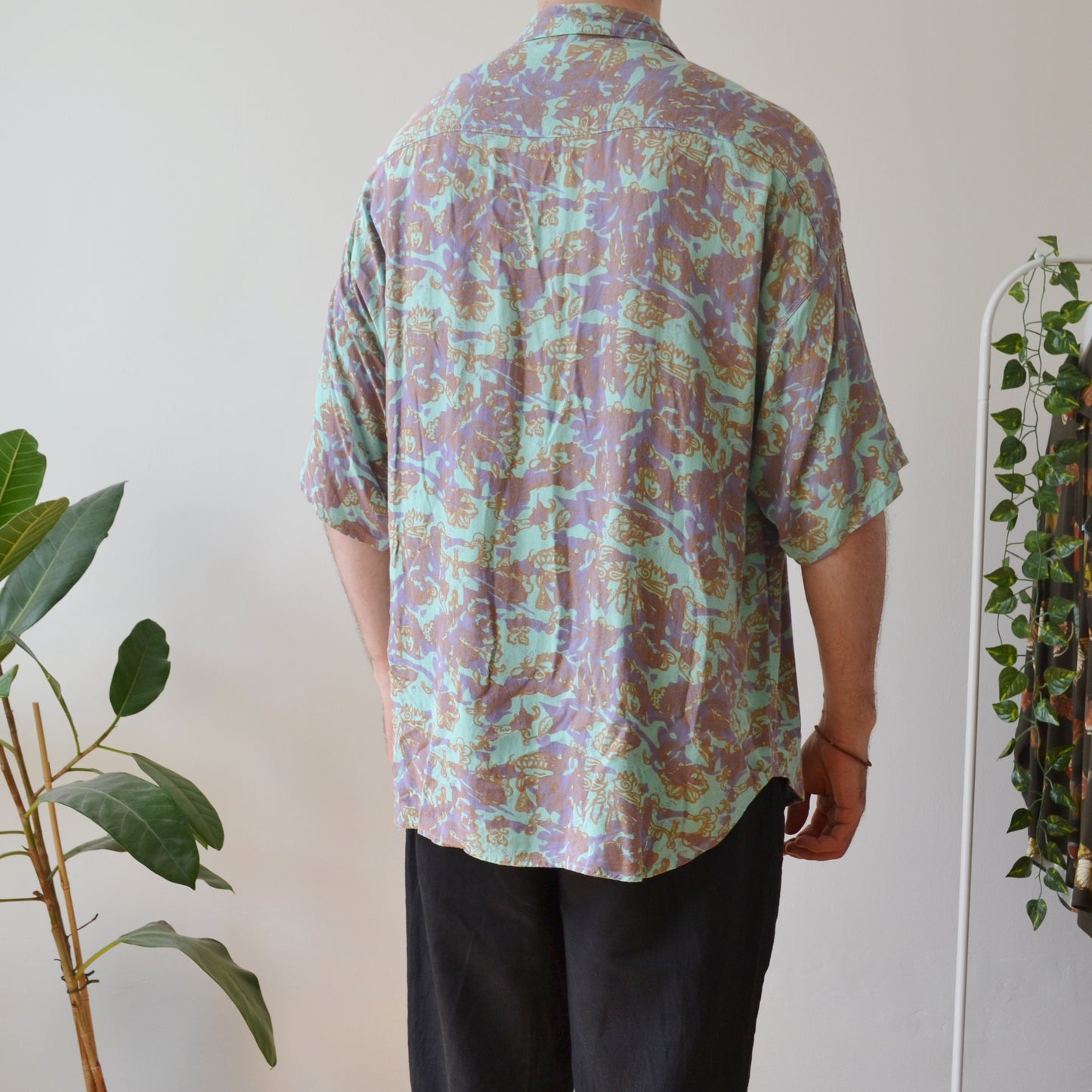 Vintage Abstract Shirt 3