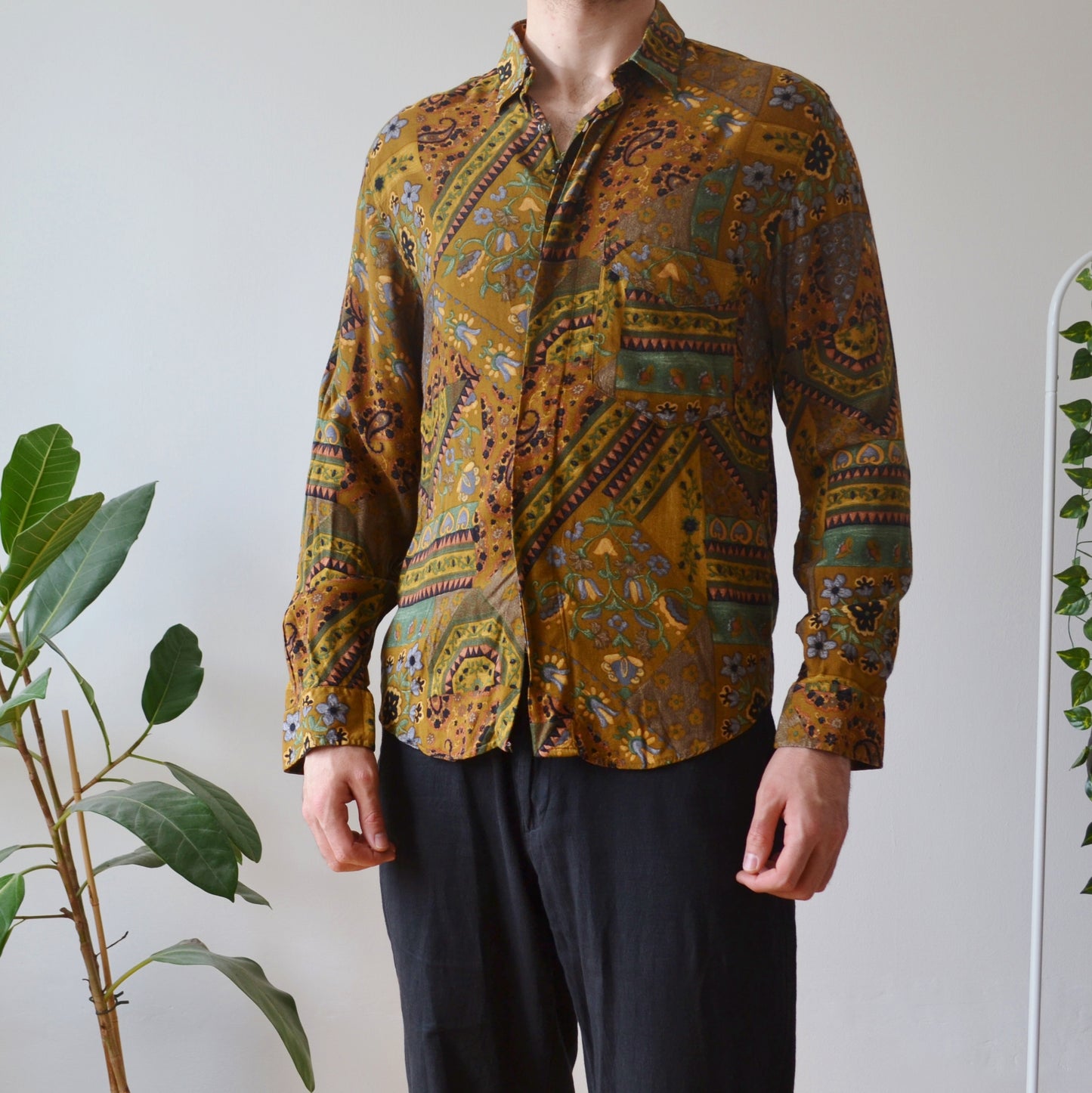 Vintage Floral Shirt M