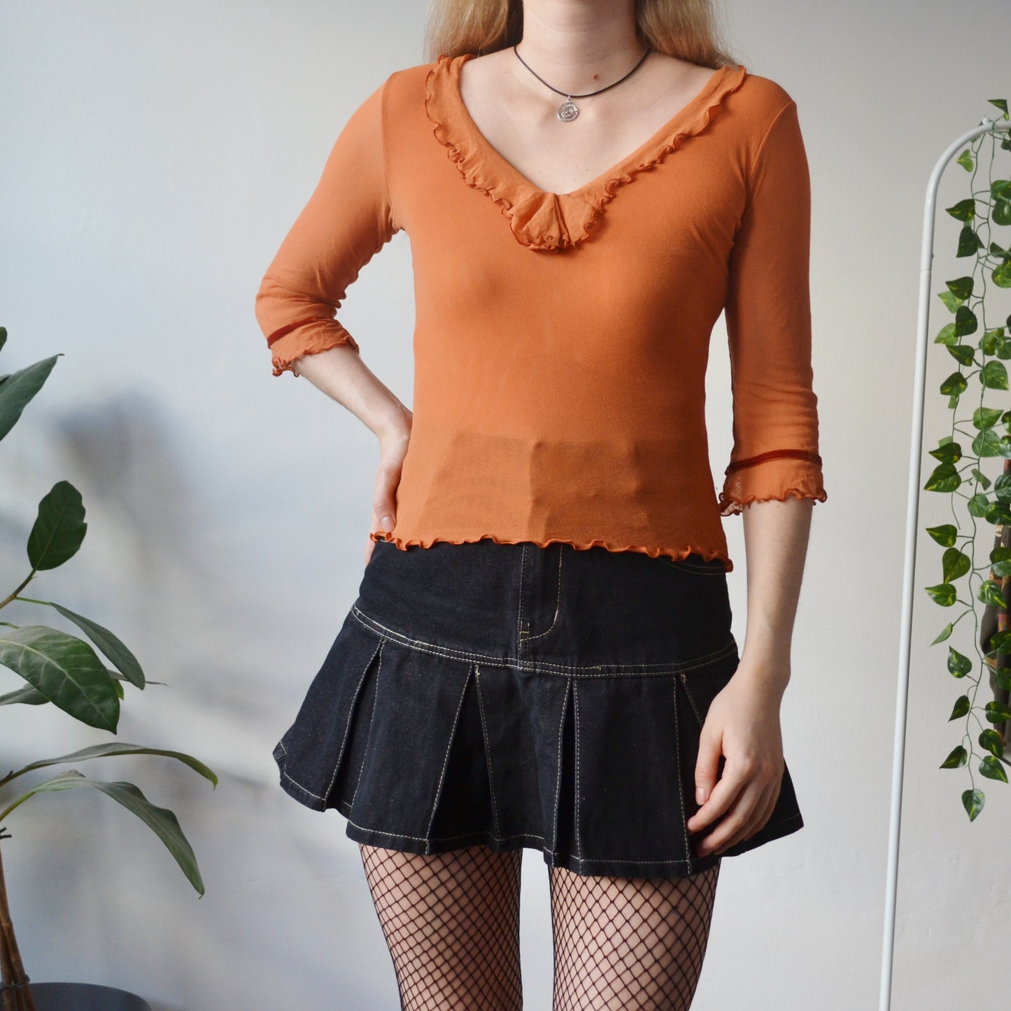 Orange mesh top M