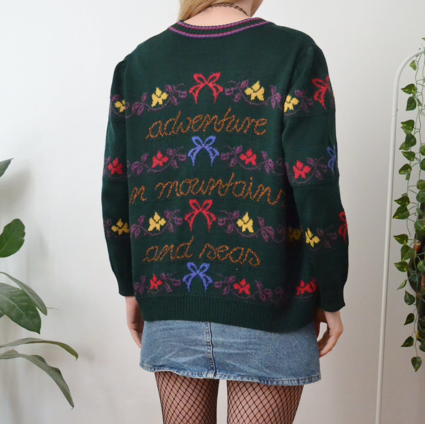 Ornate cardigan M