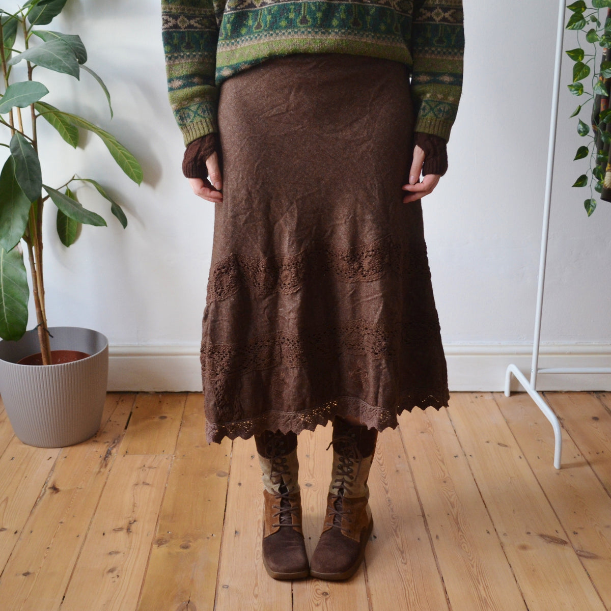 Vintage Brown Midi Skirt 16