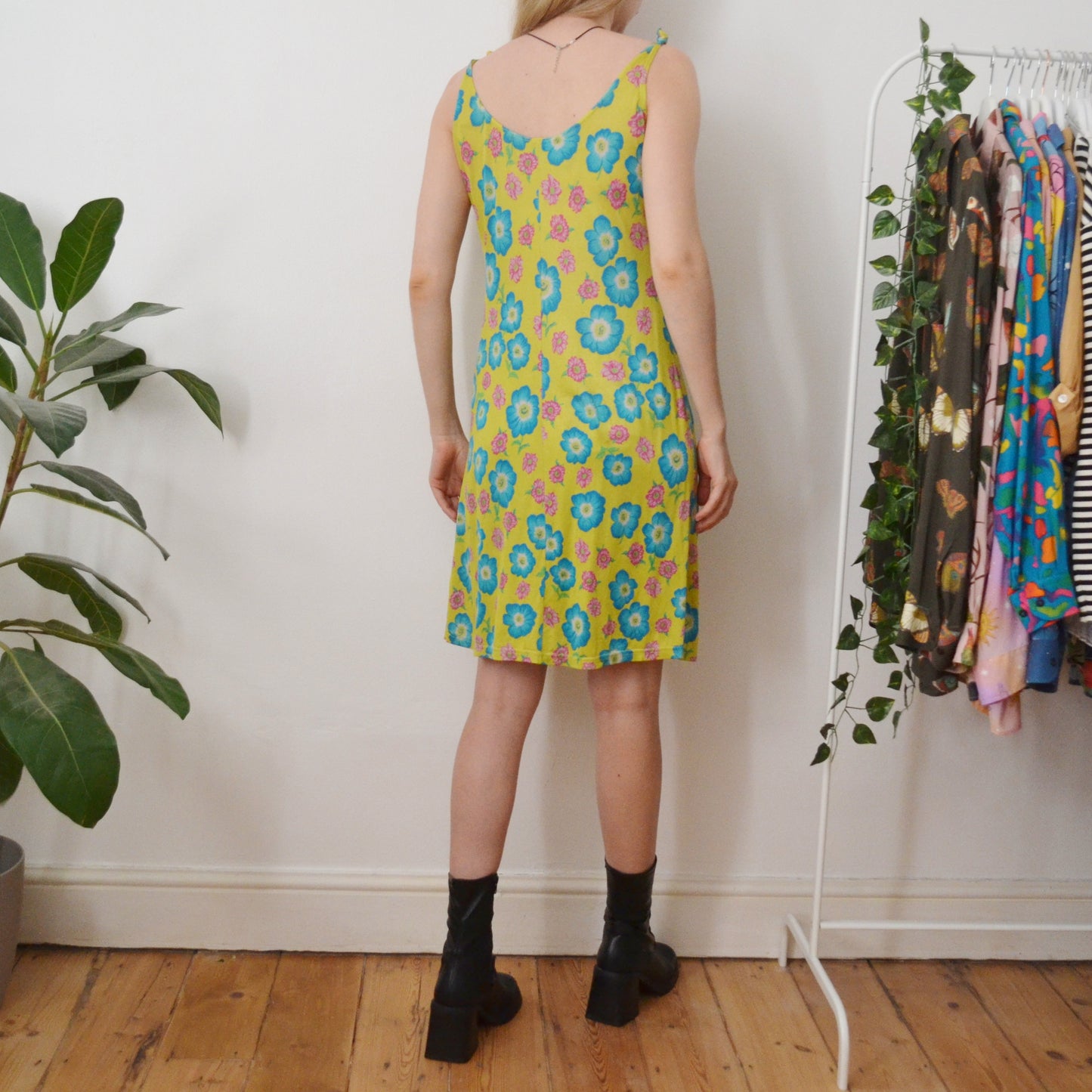 Onyx dress M