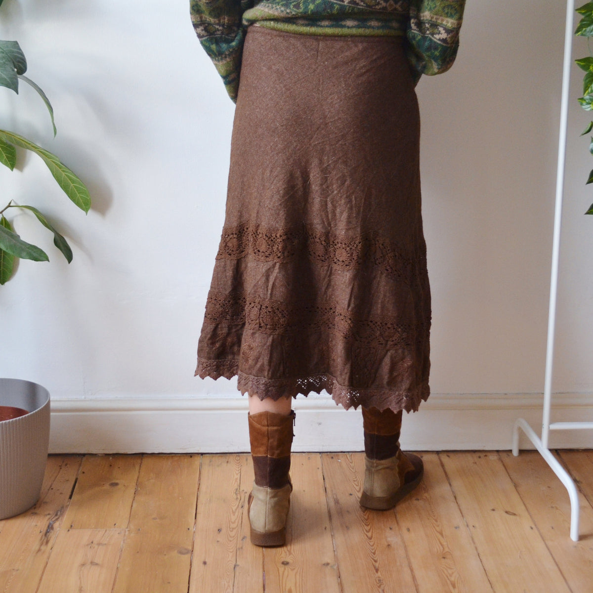 Vintage Brown Midi Skirt 16