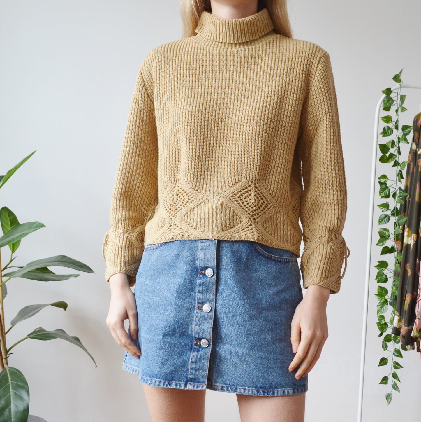 Beige jumper S