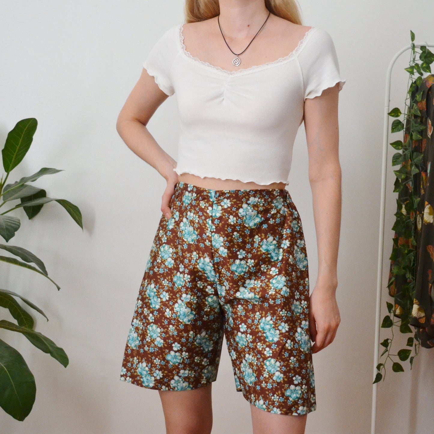 Floral shorts uk 6