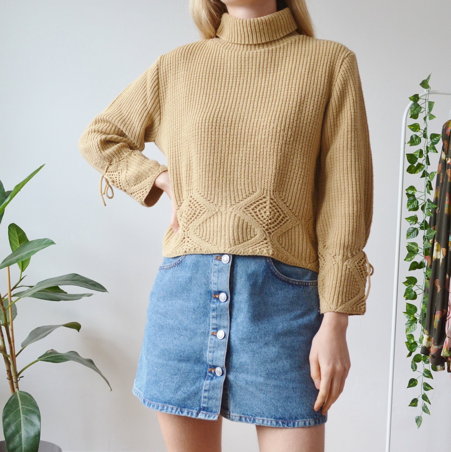 Beige jumper S