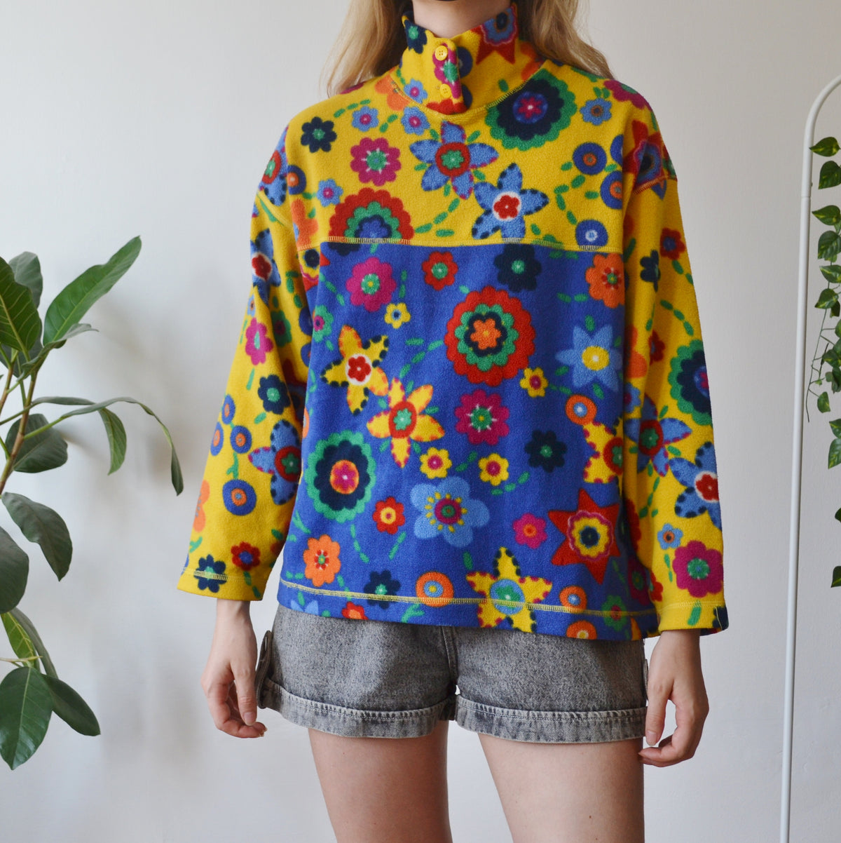 Vintage Floral Fleece M