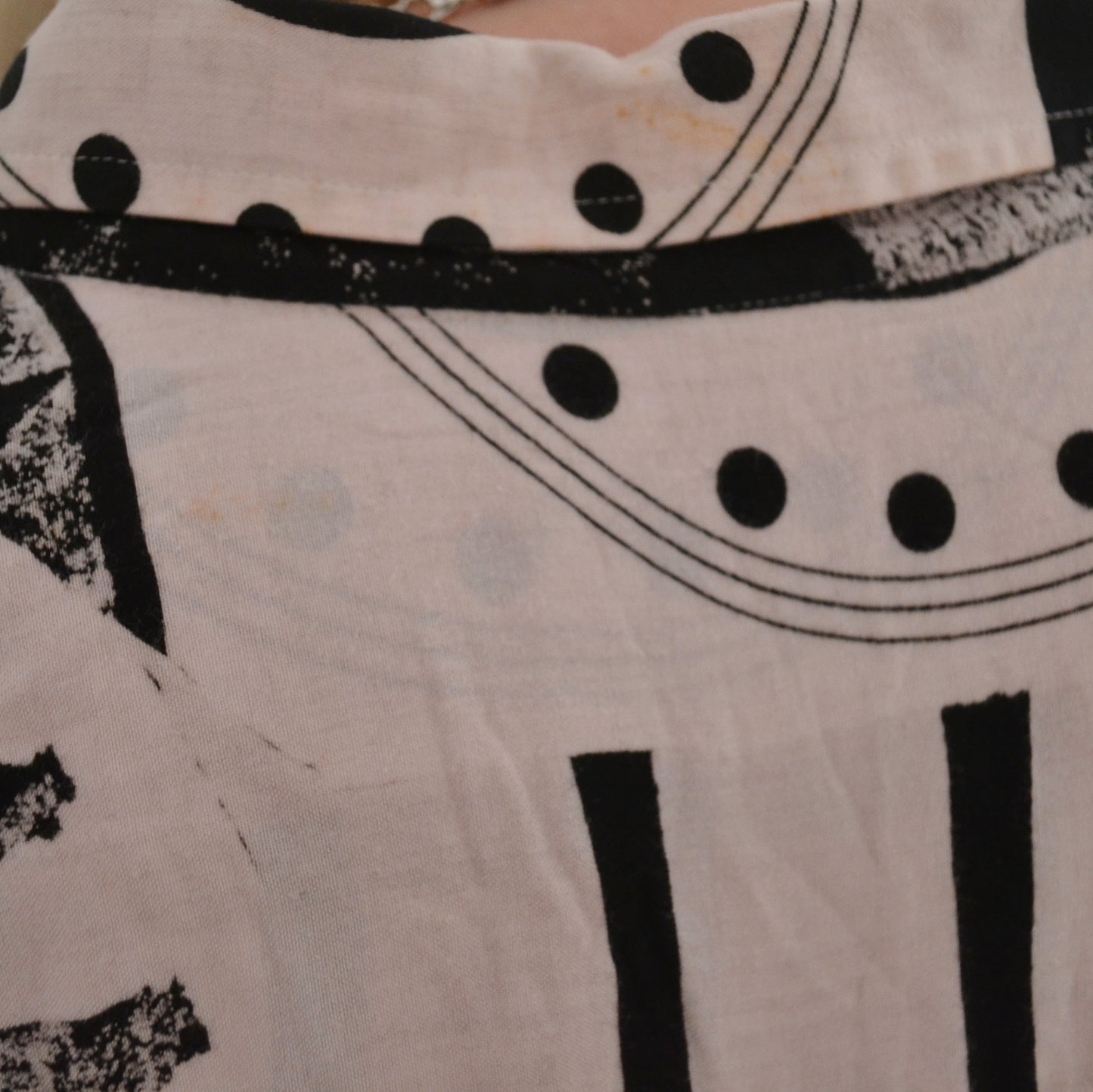 Abstract shirt XL