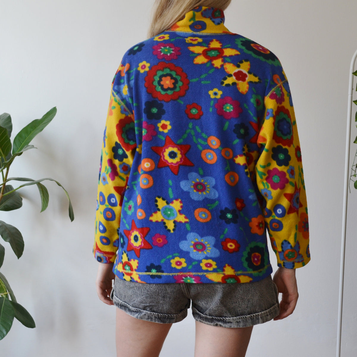 Vintage Floral Fleece M
