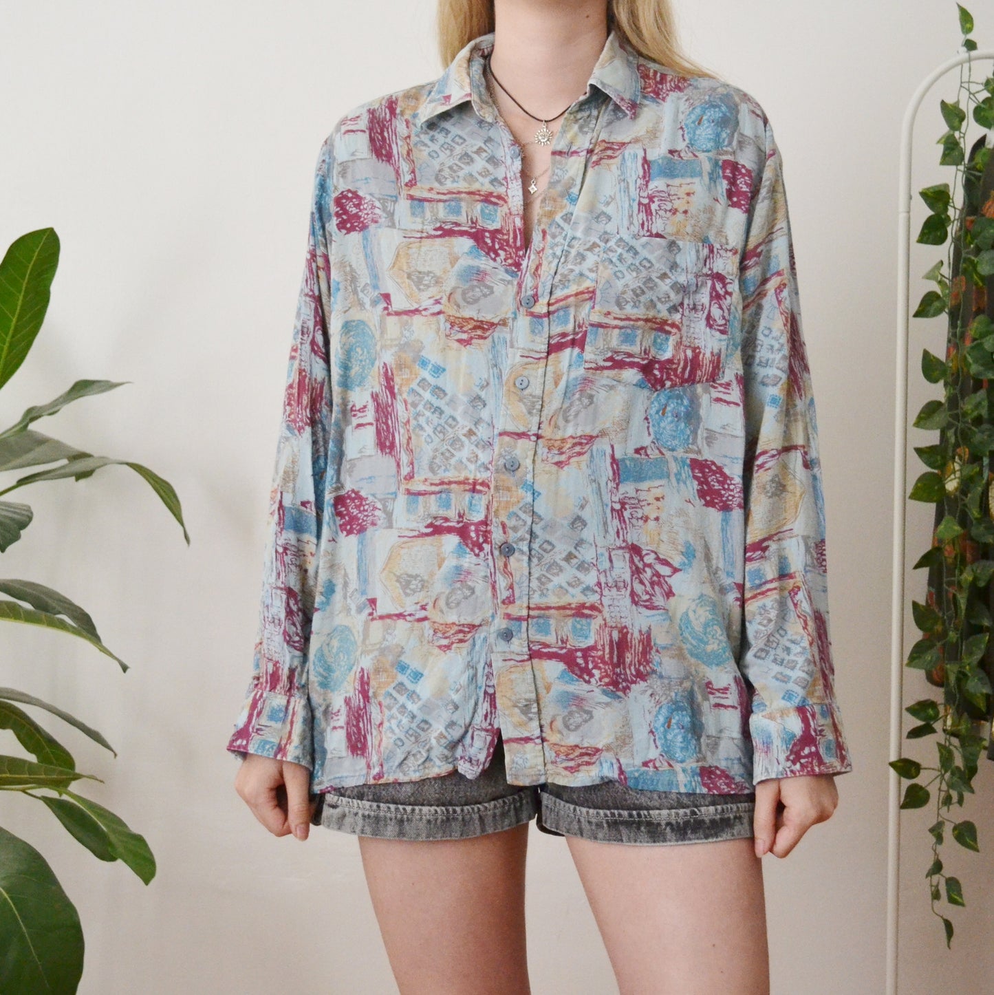 Abstract shirt M