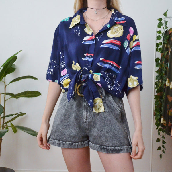 Abstract shirt L