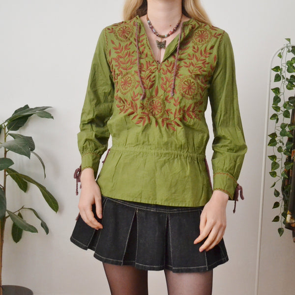 Vintage Embroidered Top S