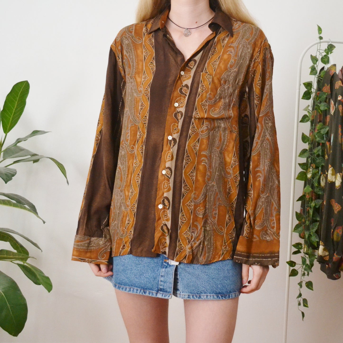 Brown shirt S