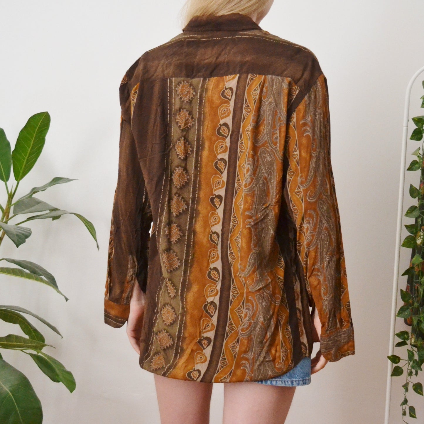 Brown shirt S