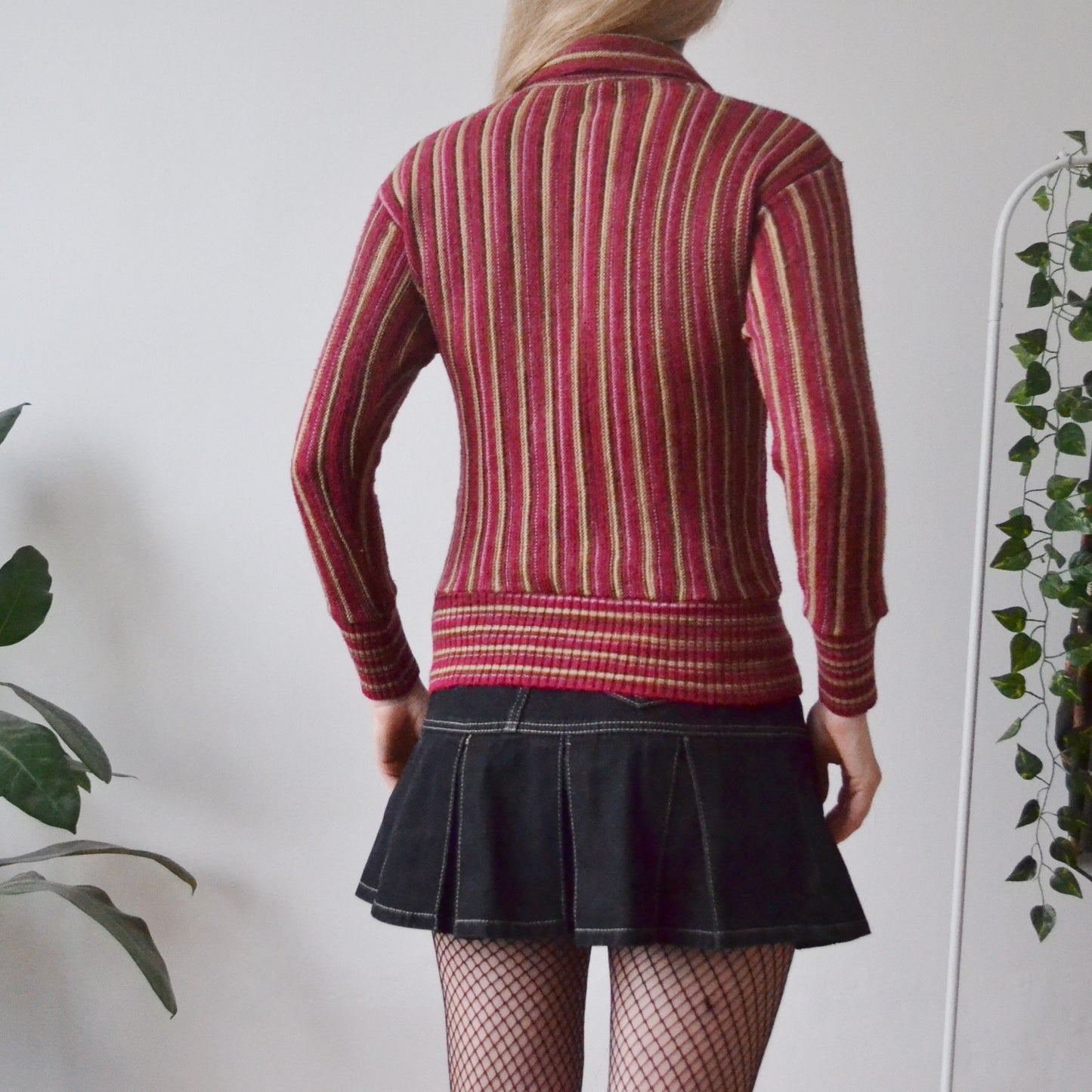 Stripe collar jumper S