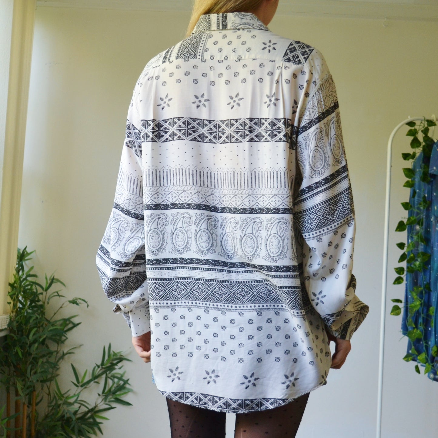 Monochrome shirt L