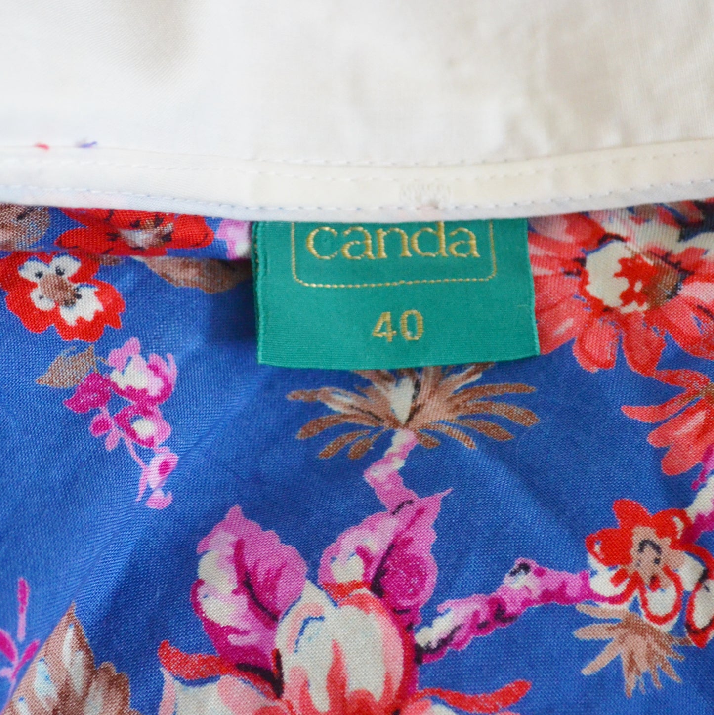 Collar blouse M