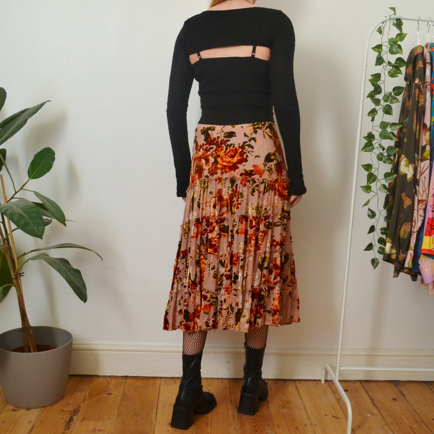Velvet floral skirt M