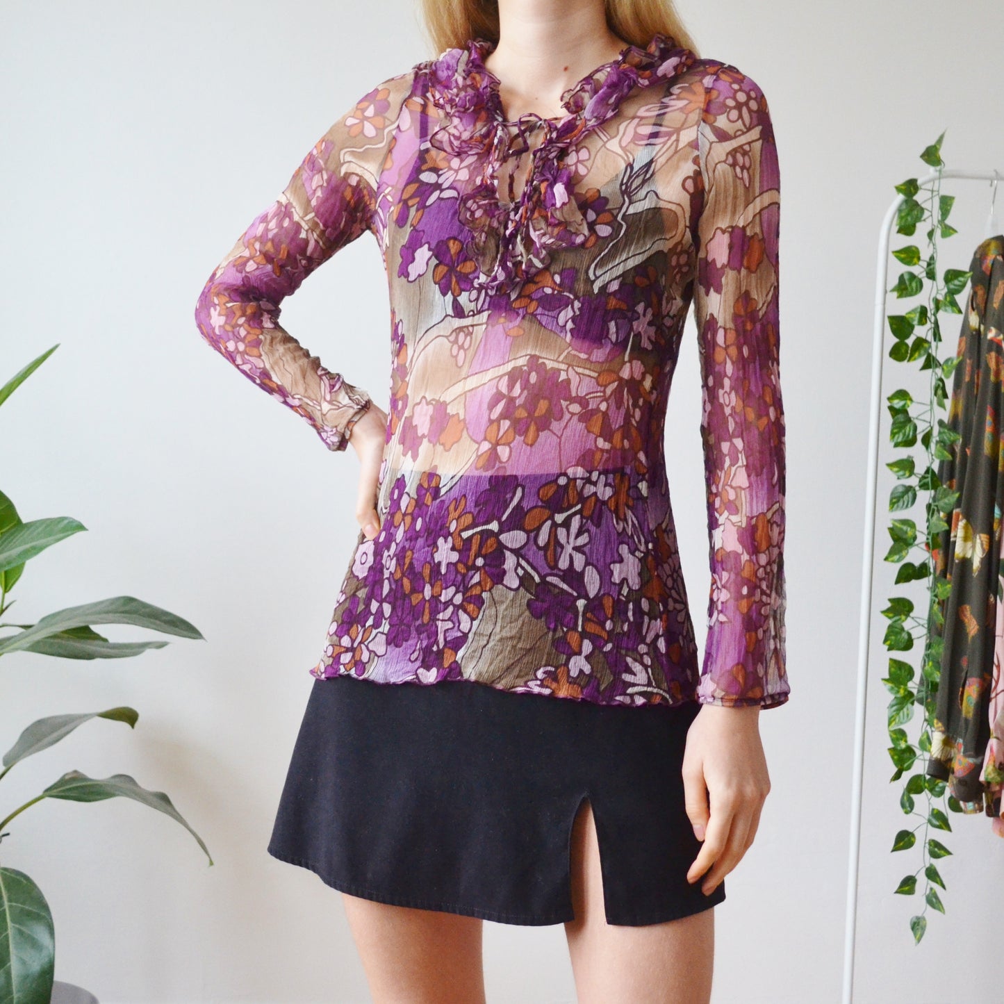 Ruffle blouse S