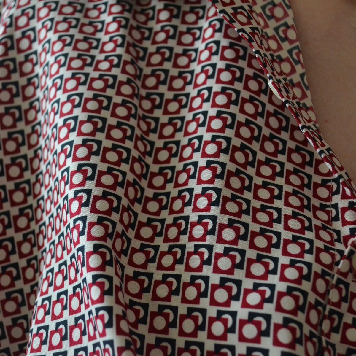 Vintage Geometric Shirt L