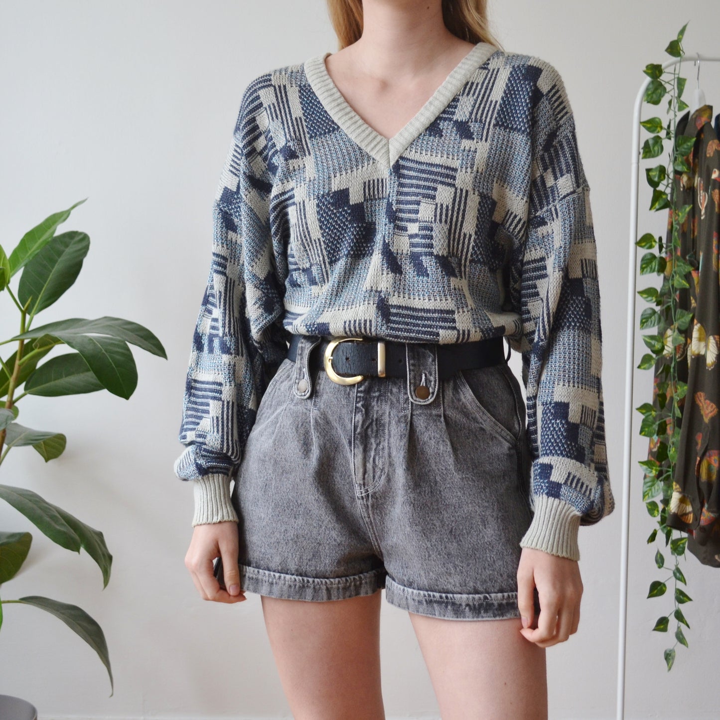 V neck jumper XL