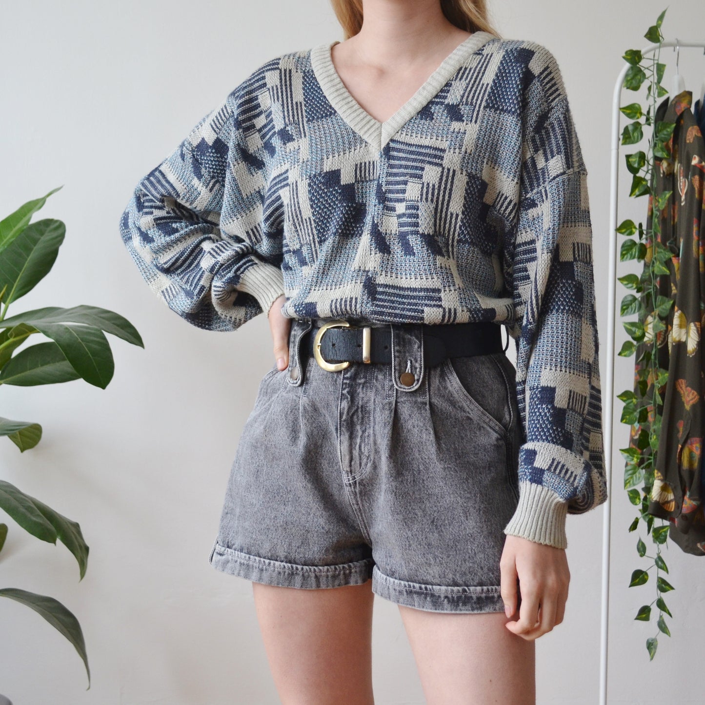 V neck jumper XL