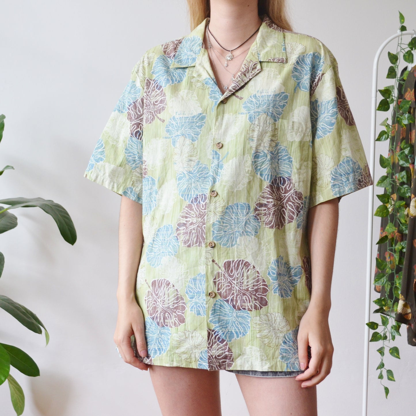 Leaf shirt XL